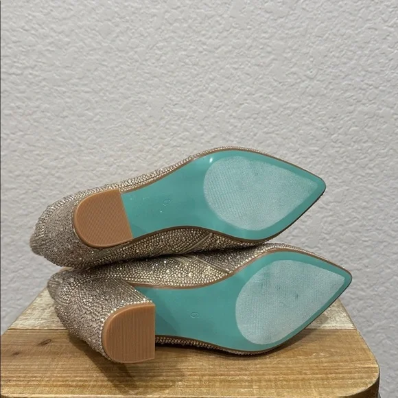 Betsey Johnson Cady Rhinestone Light Gold Ankle Boots Size 6 - Picture 6 of 7